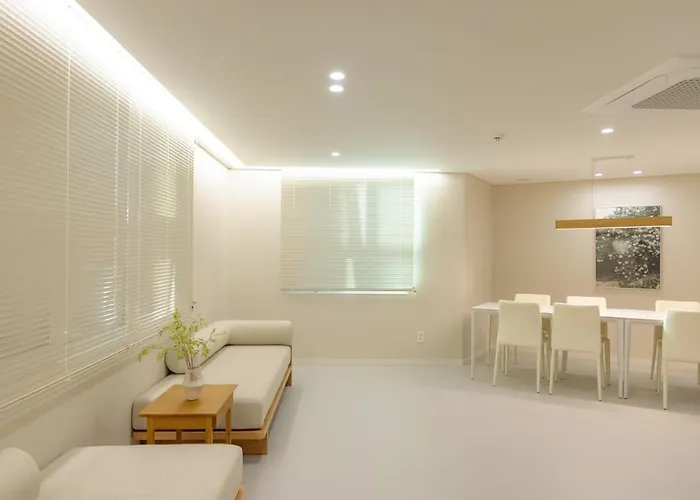 4f Rootshouse Staion 釜山広域市
