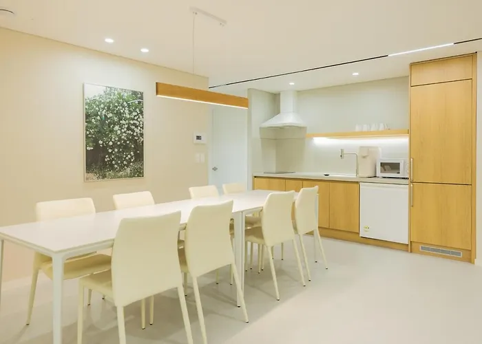 4f Rootshouse Staion 釜山広域市